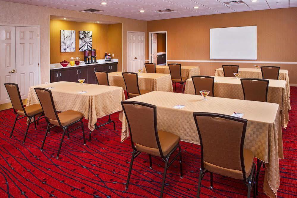 Sonesta ES Suites Fairfax Fair Lakes Business photo
